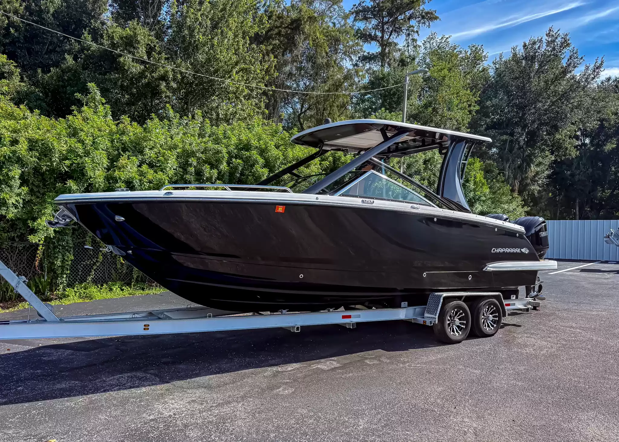2023 Chaparral 280 OSX BLACK
